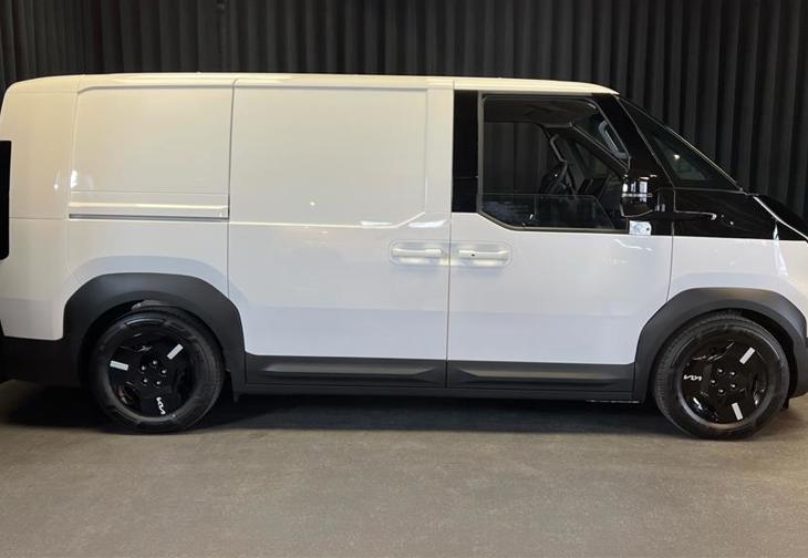 Billede 2 af Kia PV5 Cargo L2H1 EL Long Range Work 163HK Van Aut.