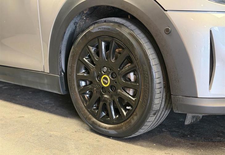 Billede 9 af Mini Cooper SE EL Mini Yours 184HK 3d Aut.
