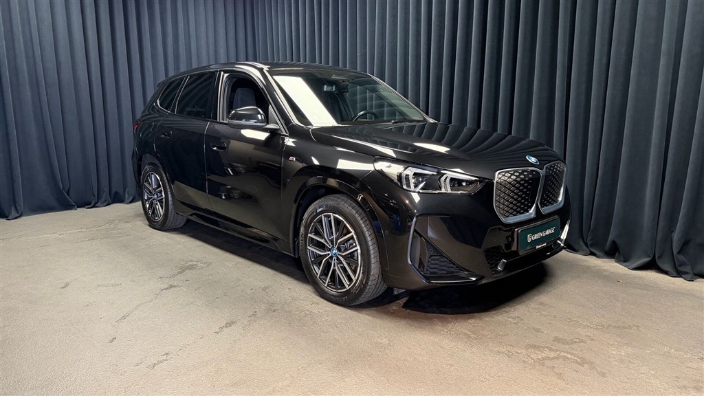 BMW iX1