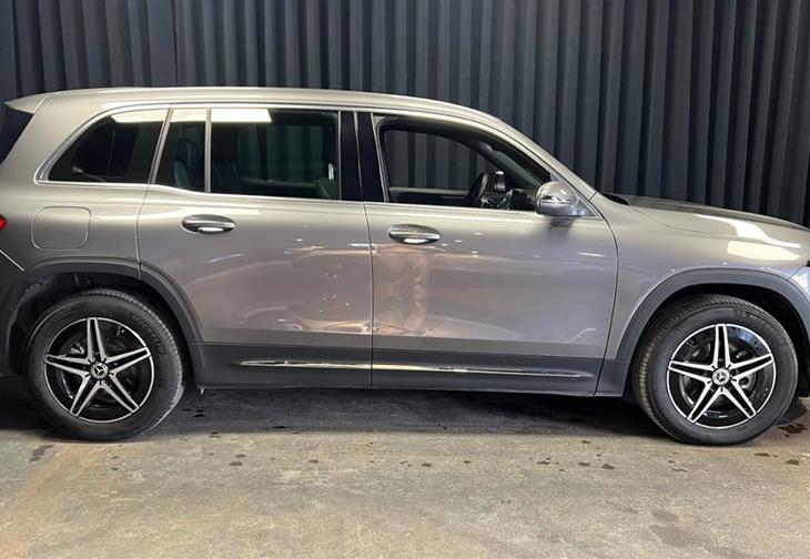 Billede 2 af Mercedes-Benz EQB 250+ 7 pers. EL AMG Edition 190HK 5d Aut.