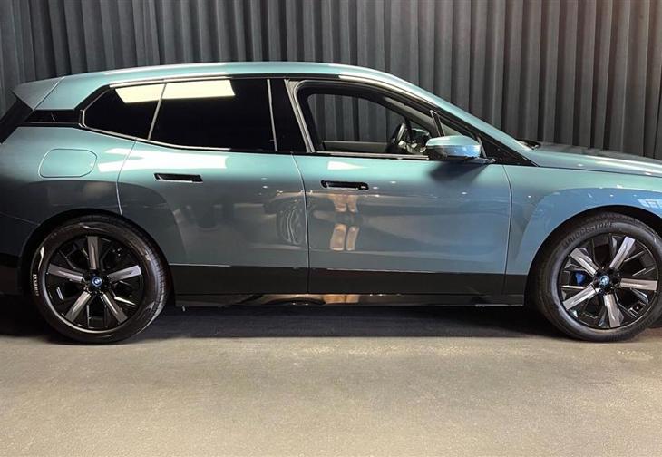 Billede 2 af BMW iX 40 EL Sport XDrive 326HK 5d Aut. 