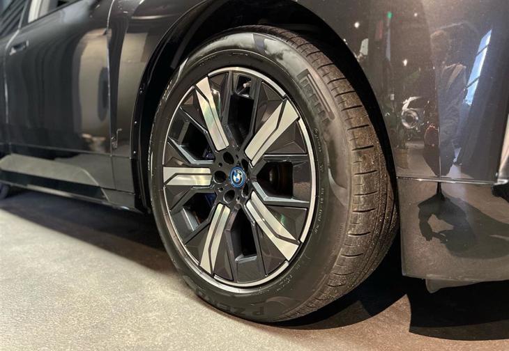 Billede 9 af BMW iX 50 EL Sport XDrive 523HK 5d Aut.