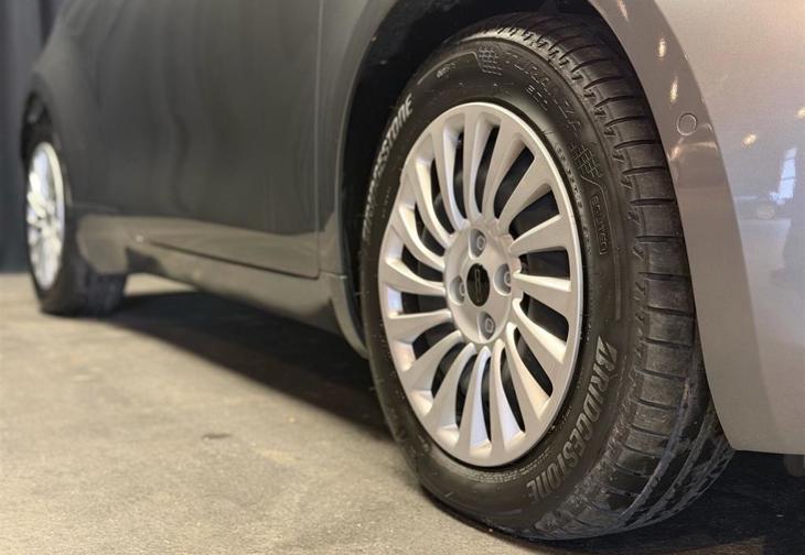 Billede 9 af Fiat 500e EL Mono 118HK 3d Aut.
